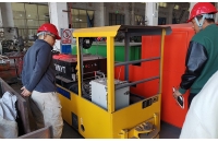礦用鋰電池電機(jī)車調(diào)速和停車時的操作流程是什么？